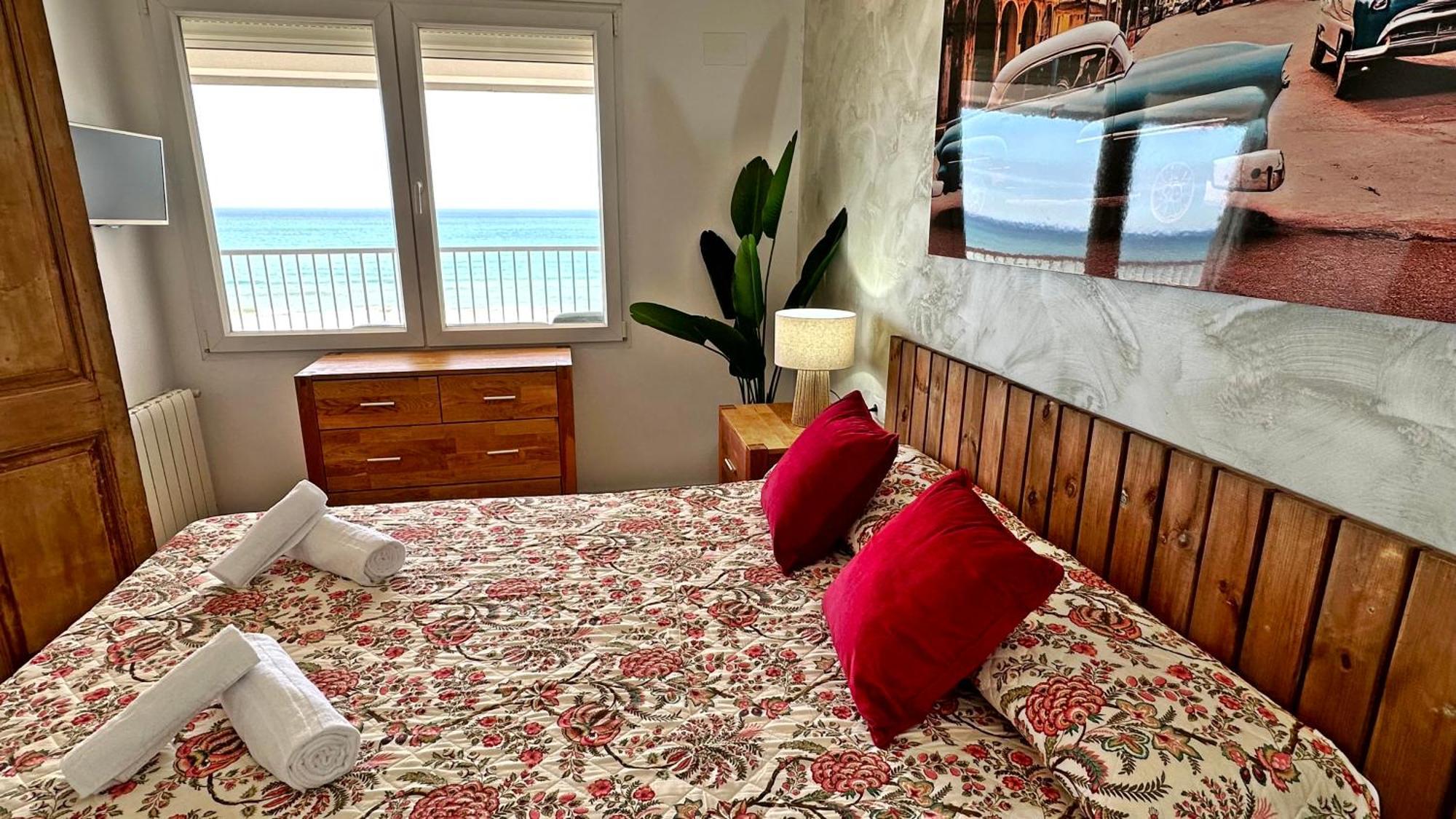 Apartamento NEPTUNO 27 - Frente a la playa de Gandía Exterior foto